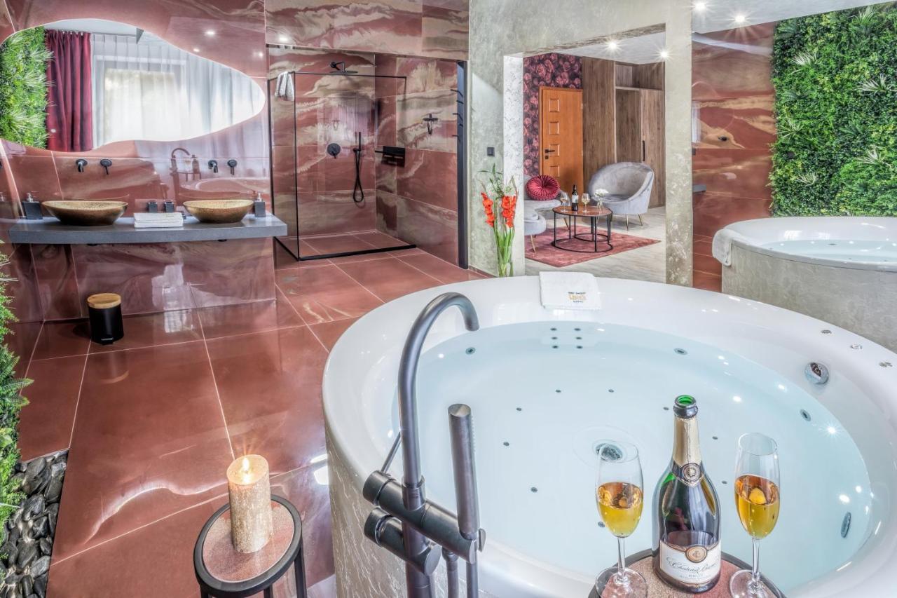 Hotel Beta Бзенец Экстерьер фото