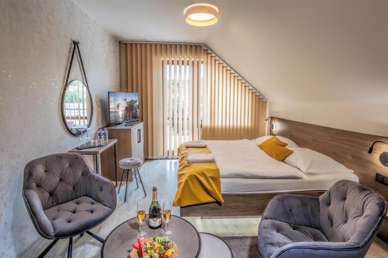Hotel Beta Бзенец Экстерьер фото