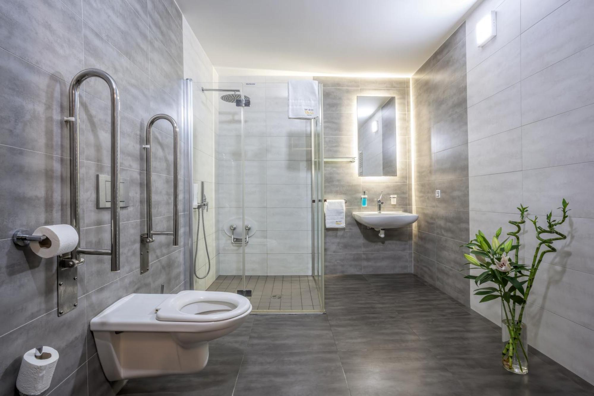 Hotel Beta Бзенец Экстерьер фото
