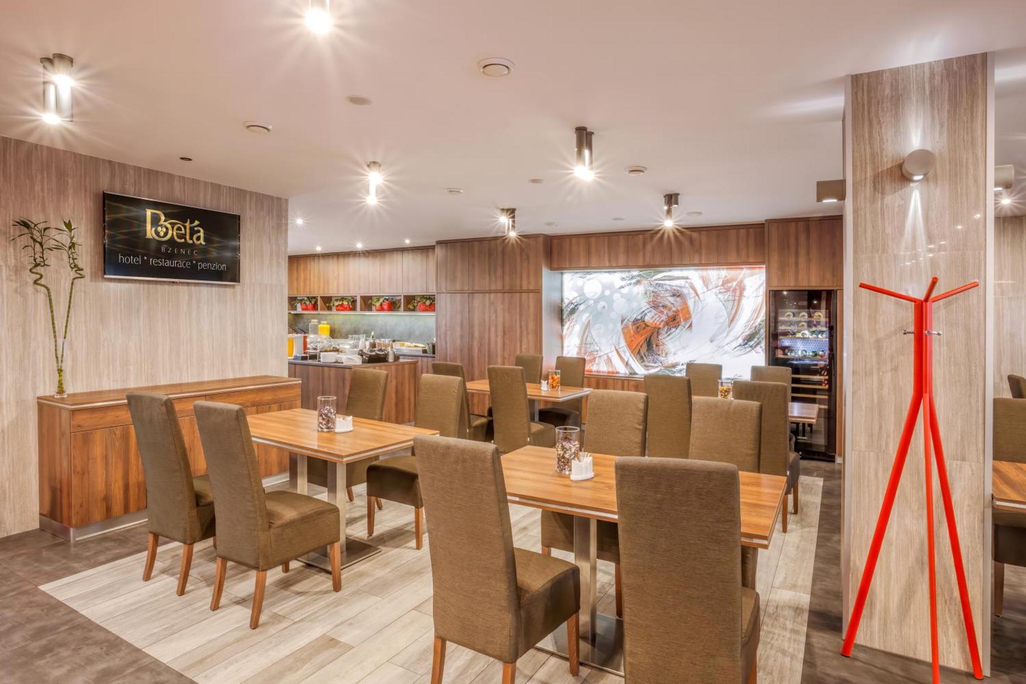 Hotel Beta Бзенец Экстерьер фото