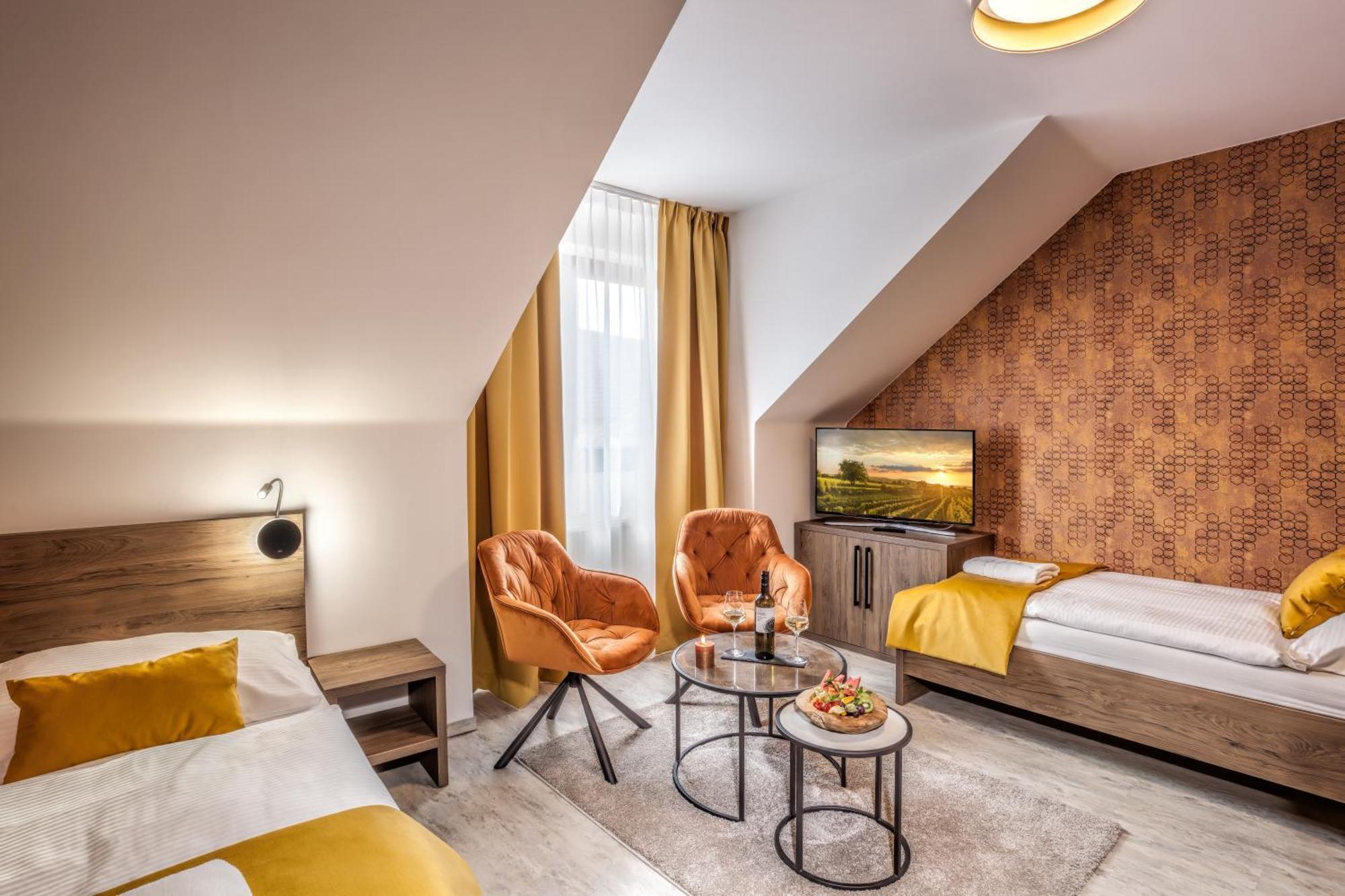 Hotel Beta Бзенец Экстерьер фото