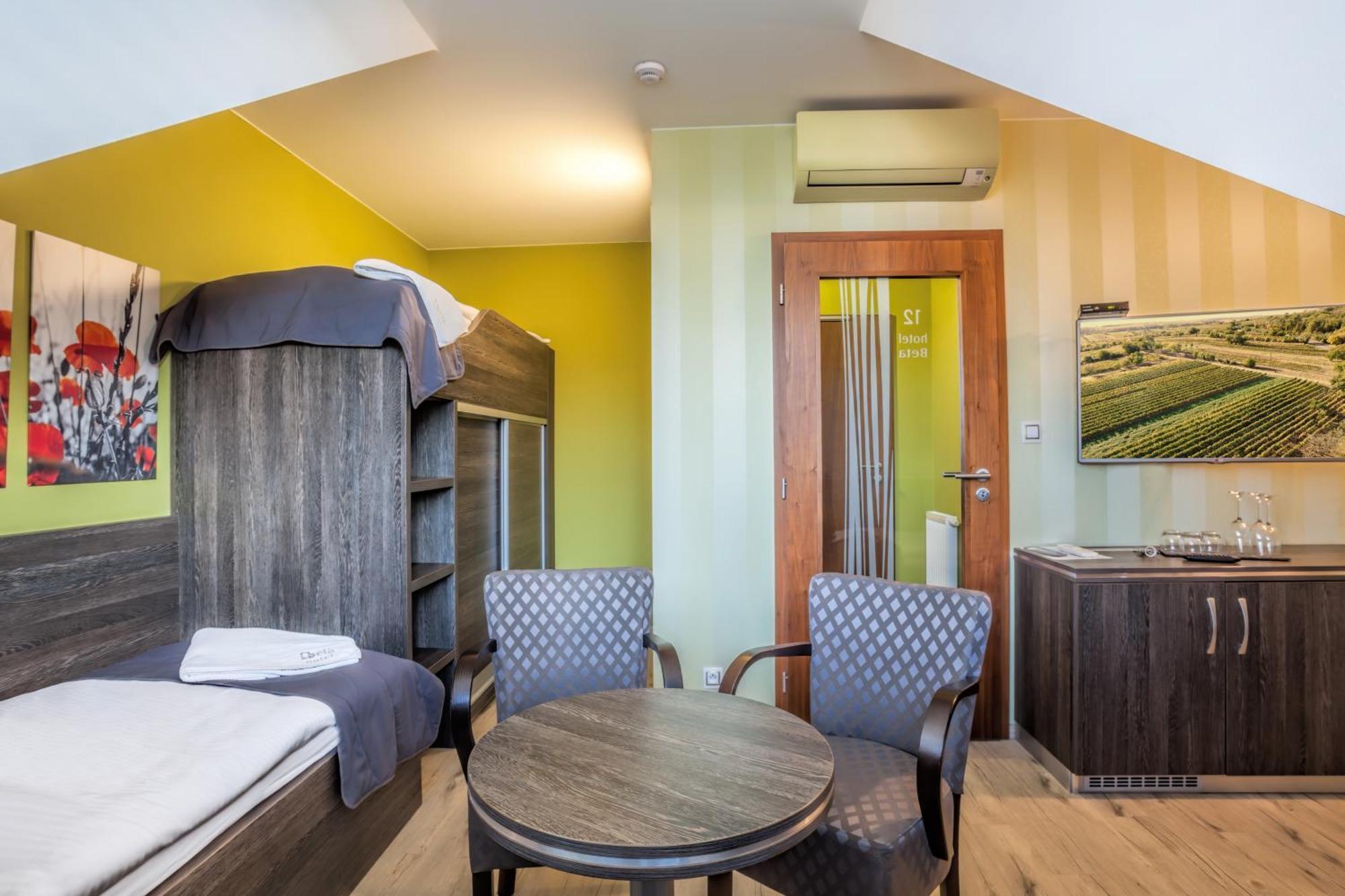 Hotel Beta Бзенец Экстерьер фото